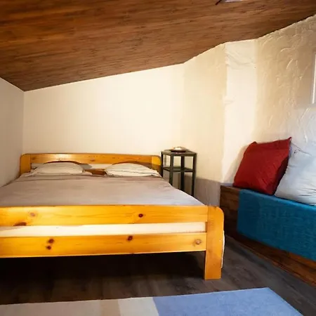 Lovely One-Bedroom Loft 3 Minutes From Kazimierz-3